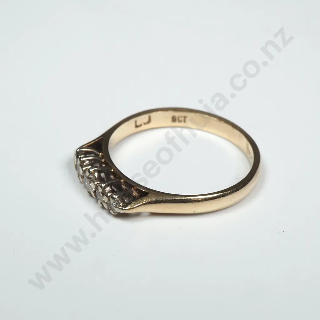 Vintage 9ct Gold White Stone Ring Image 1++