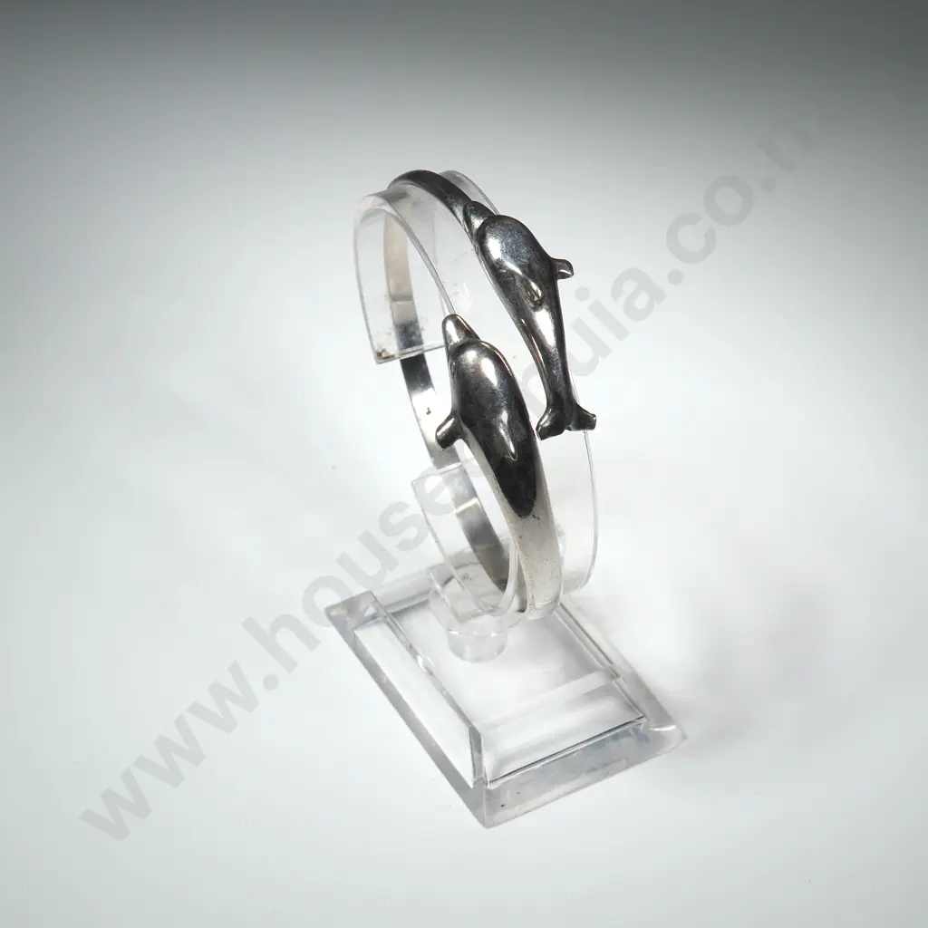 Sterling Silver Dolphin Bracelet Image 1++