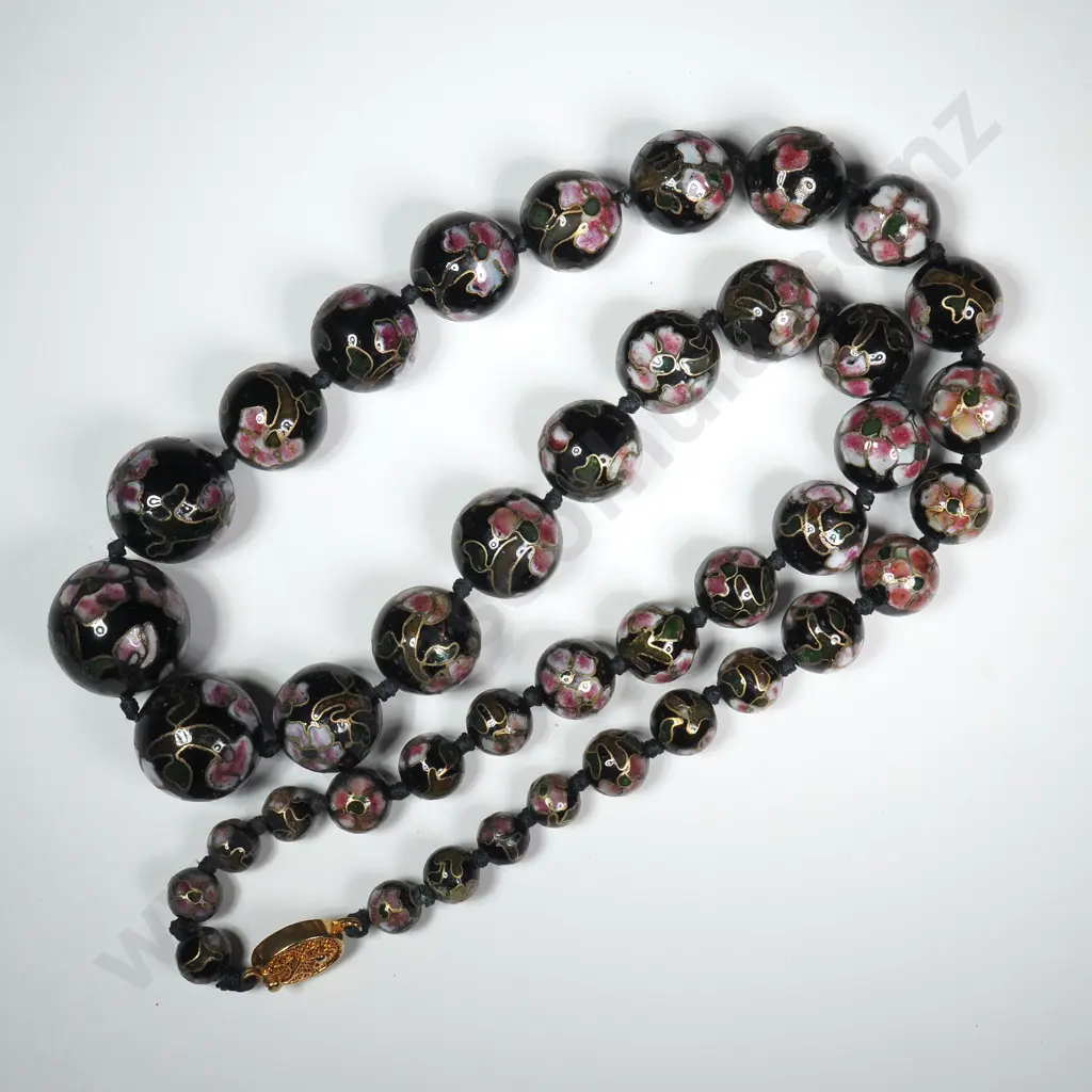Impressive Vintage Graduated Cloisonné Bead Necklace Image 1++