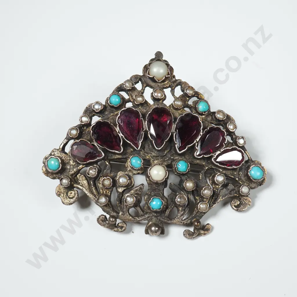 Silver & Gem Set Brooch in Period Case Image 1++