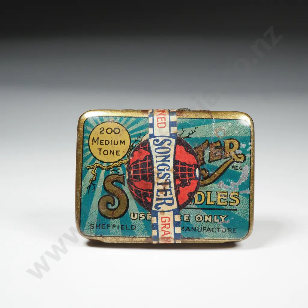 Songster Gramophone Needle Case w Needles  Image 1++