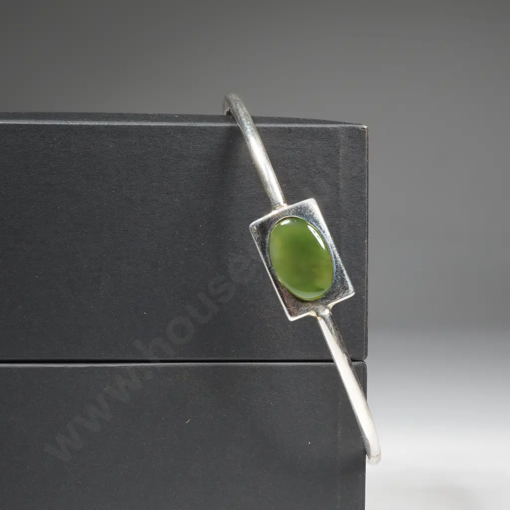 NZ Sterling Silver & Pounamu Bangle - 18.5 grams Image 1++