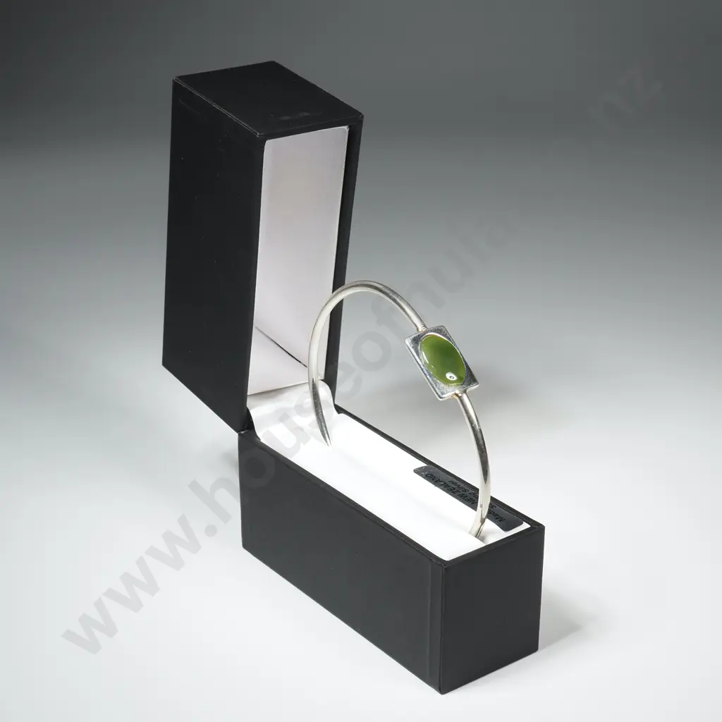 NZ Sterling Silver & Pounamu Bangle - 18.5 grams Image 1++