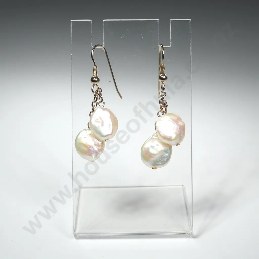 Pearl Drop Earrings Image 1++