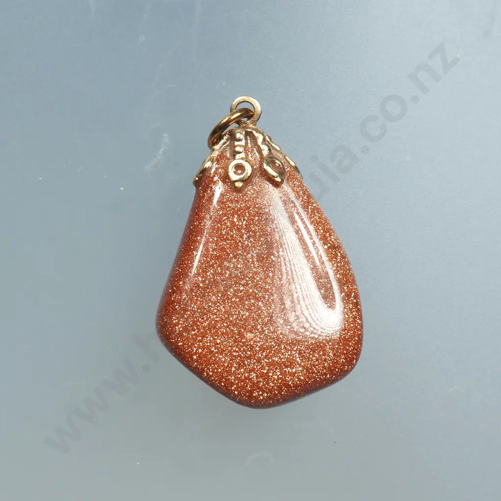 Vintage Goldstone Pendant Image 1++