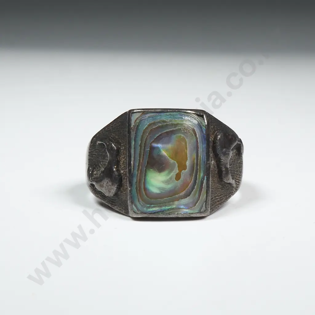 Vintage Sterling Silver Paua Shell Ring w Kiwi Embellishments Image 1++