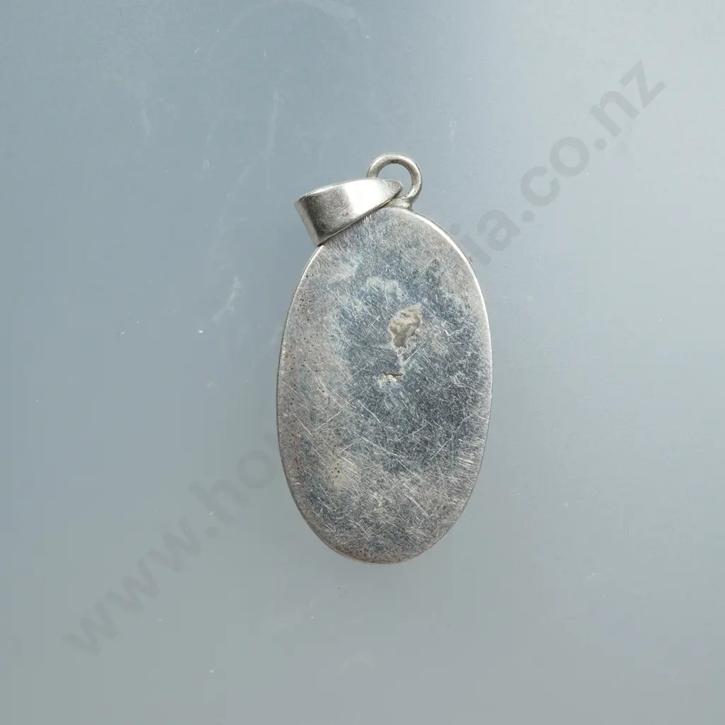 Sterling Silver Mother of Pearl Pendant Image 1++