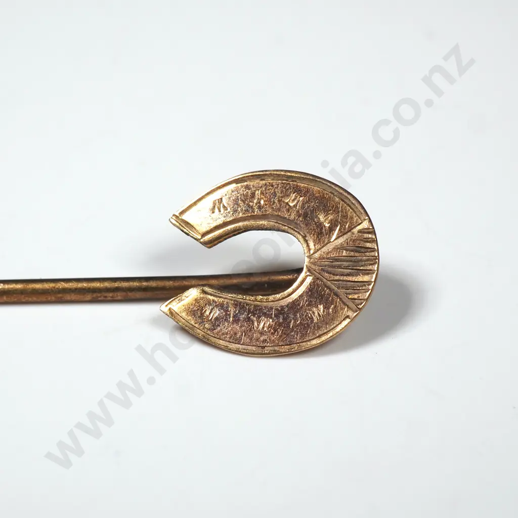 9ct Gold Horseshoe Tie pin Image 1++