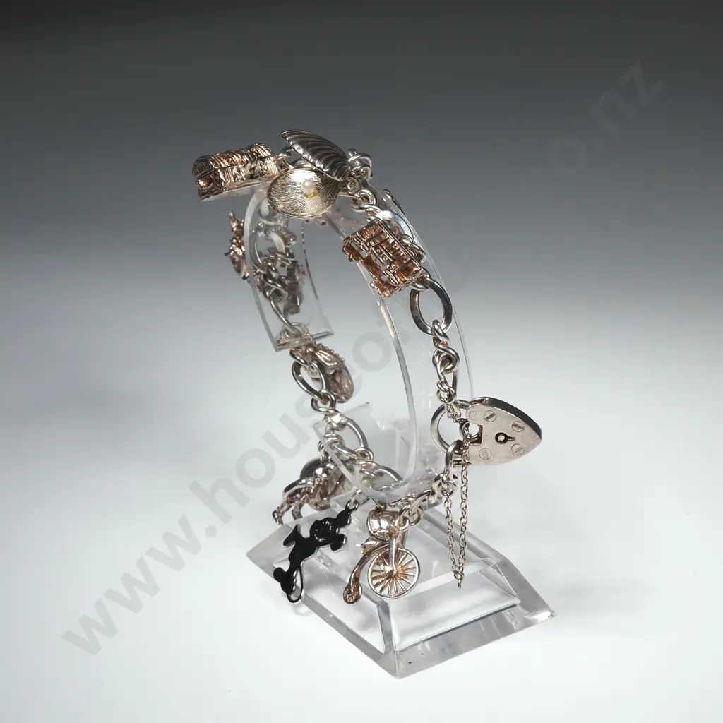Modern Sterling Silver Charm Bracelet Image 1++