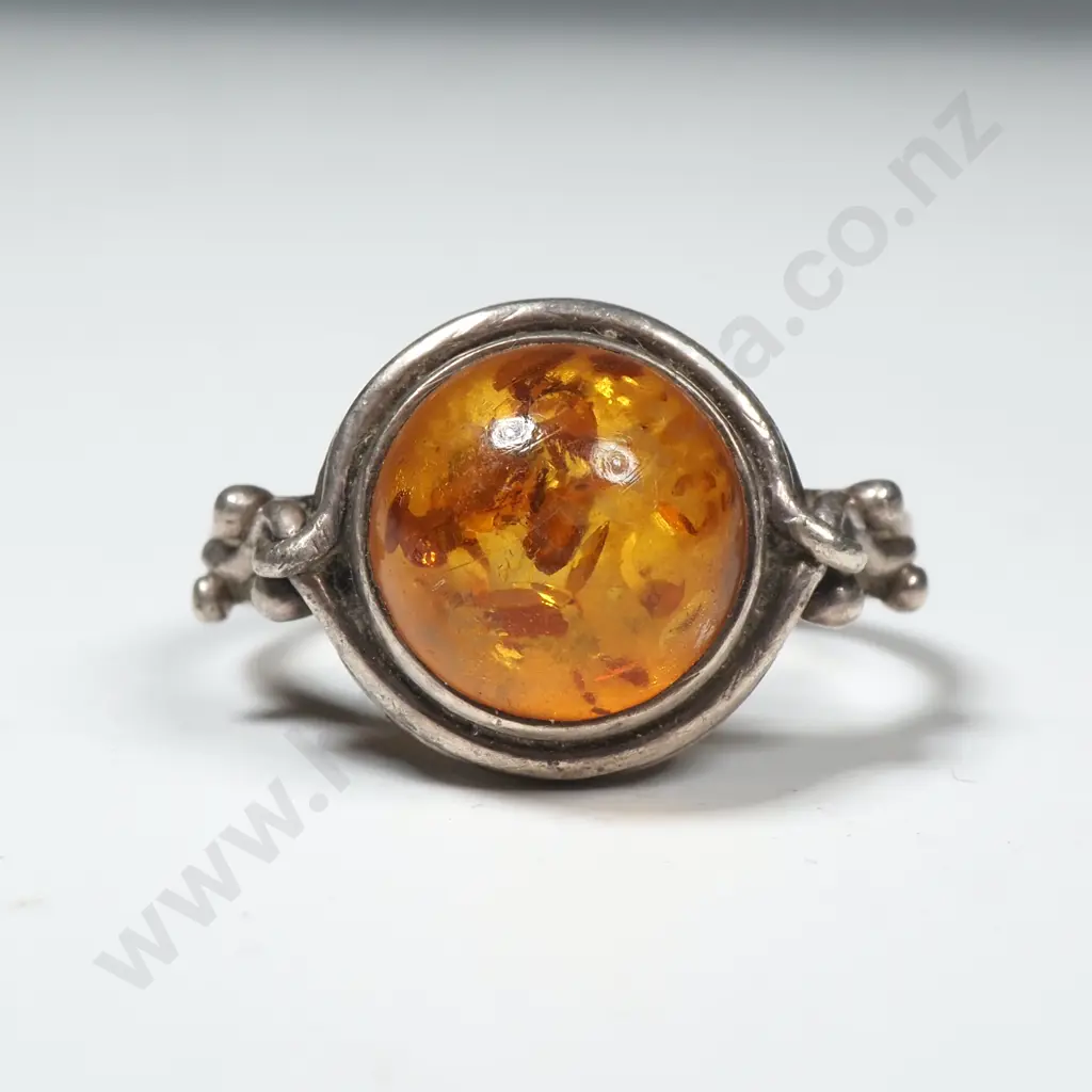 Vintage Sterling Silver And Amber Ring Image 1++