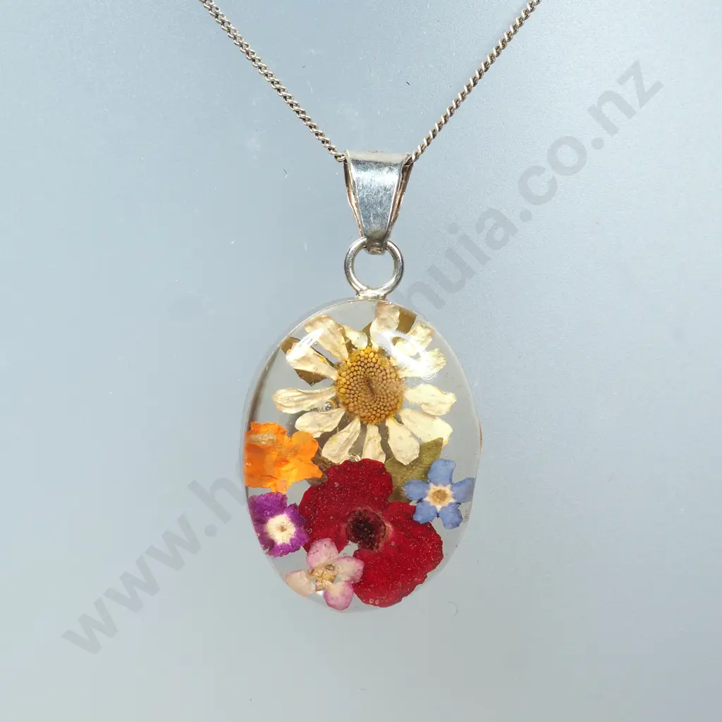 Modern Sterling Silver Flower Pendant With Sterling Silver Chain Image 1++