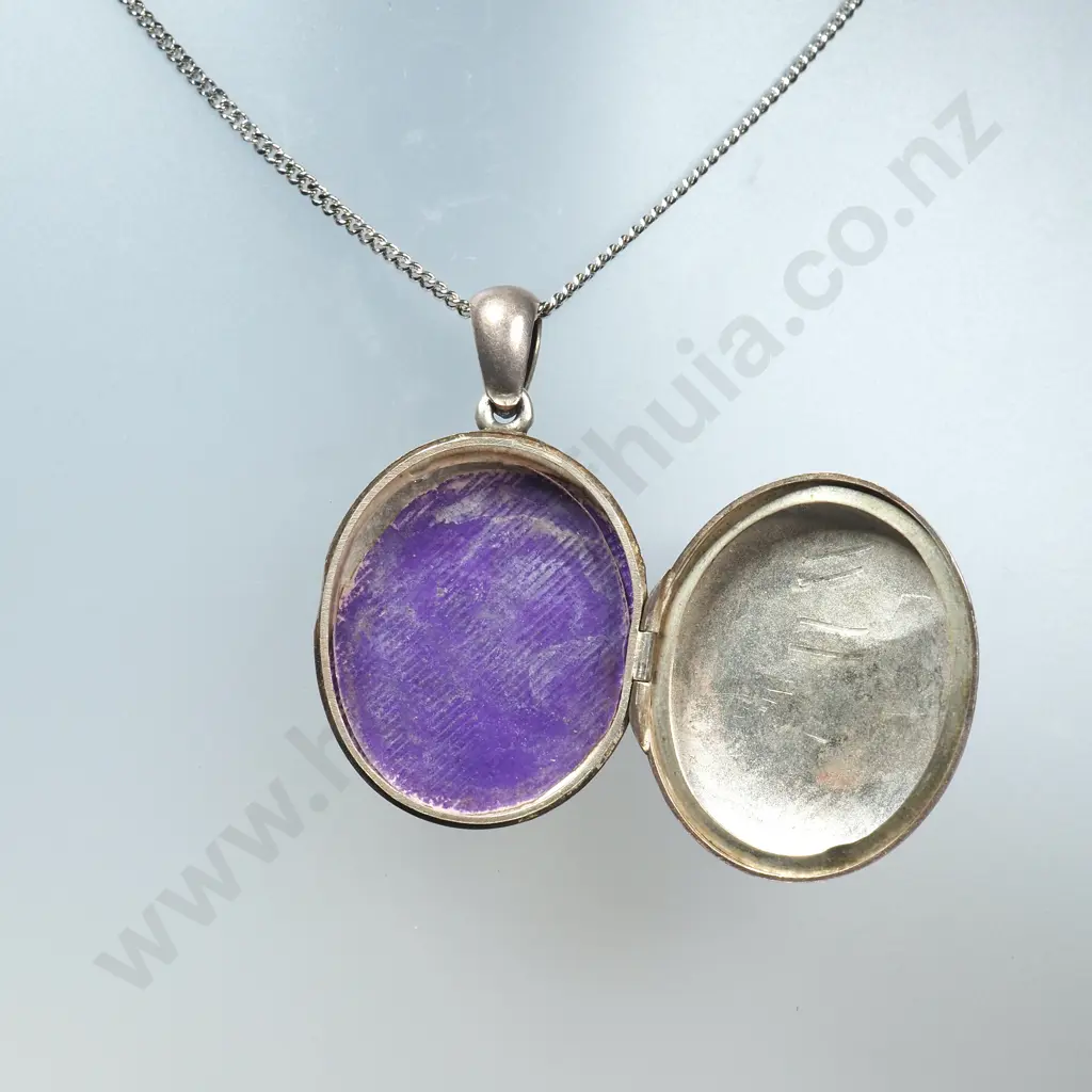 Sterling Silver Locket on G/P Chain Image 1++