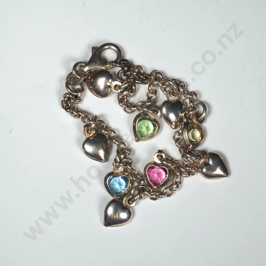 Modern Sterling Silver Heart Charm Bracelet Image 1++