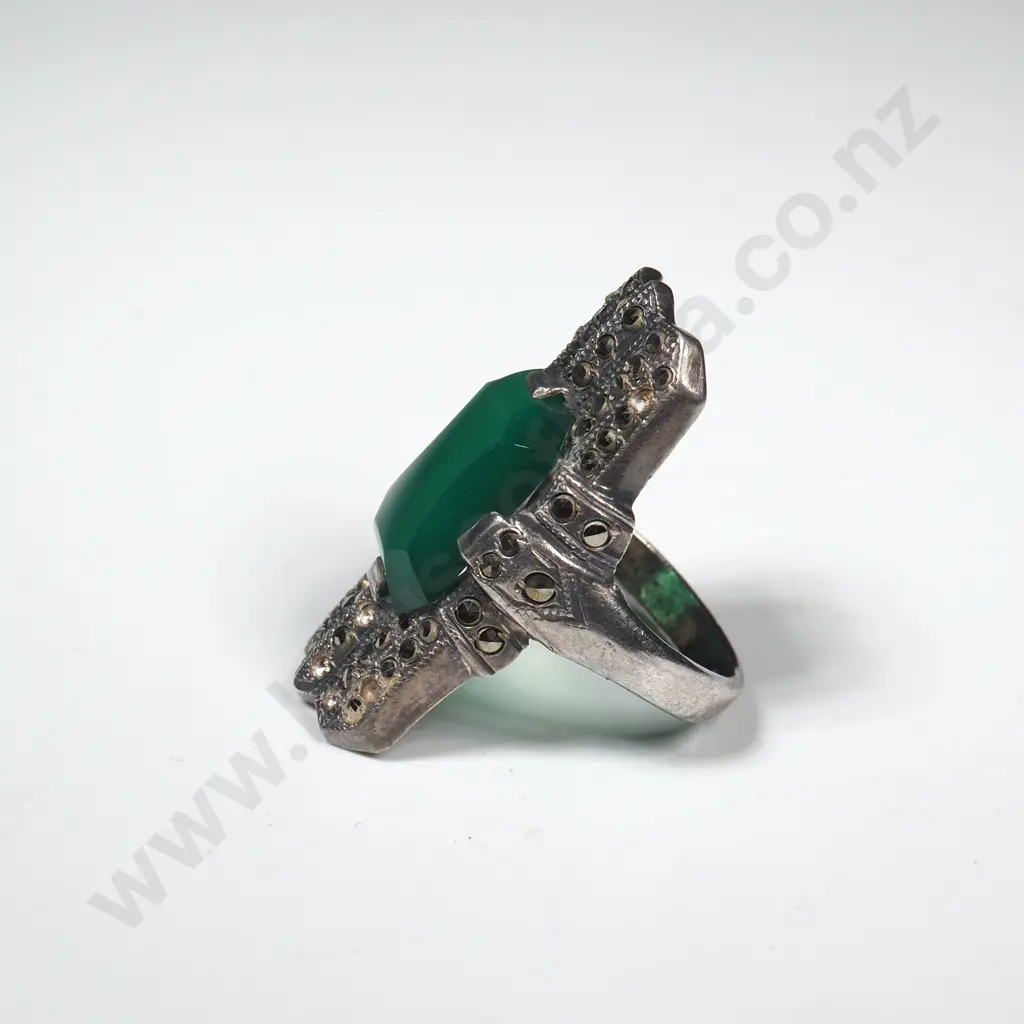 Sterling Silver Marcasite & Green Stone Ring Image 1++