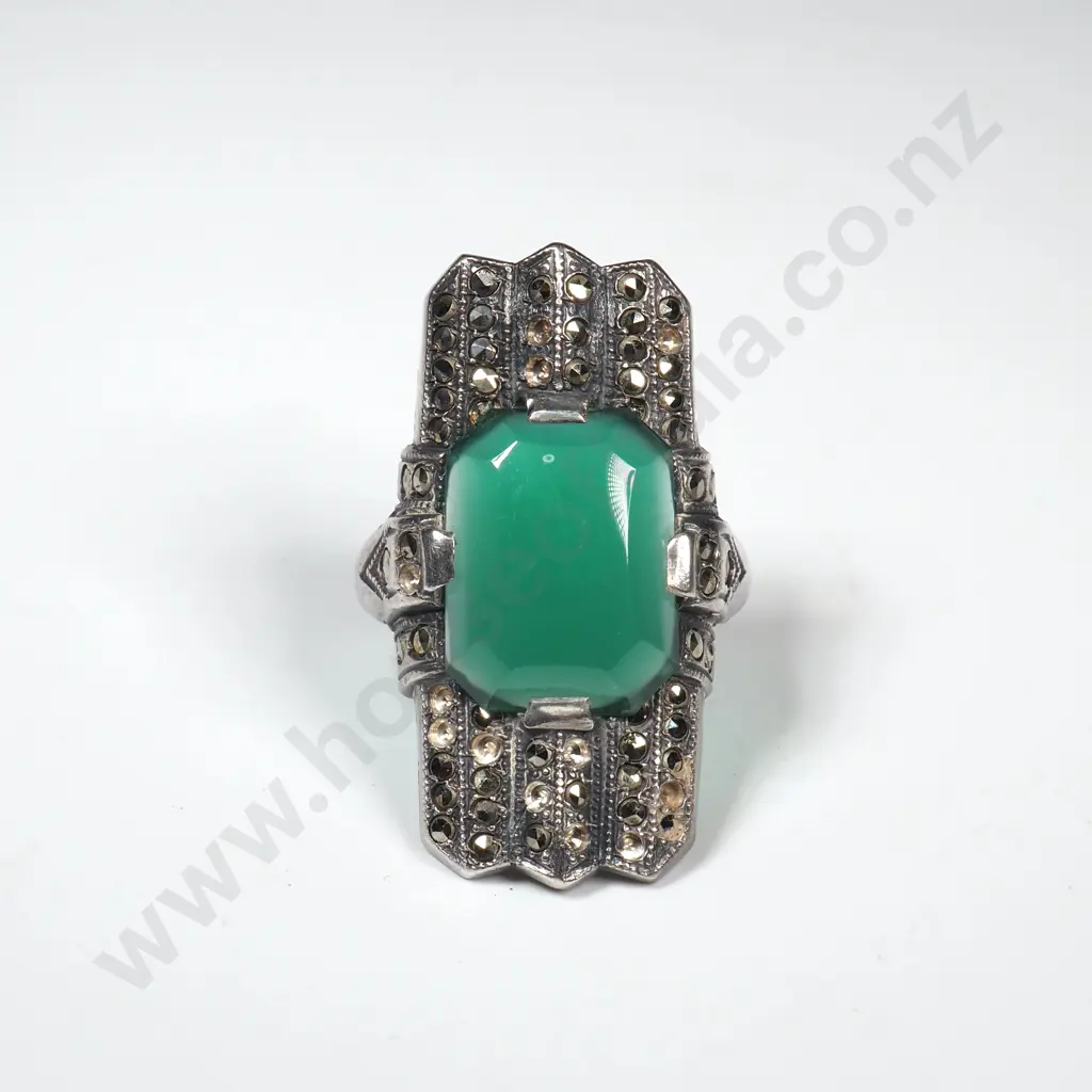 Sterling Silver Marcasite & Green Stone Ring Image 1++