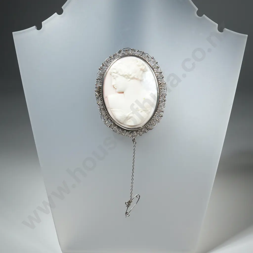 Impressive Sterling Silver Cameo Brooch Image 1++