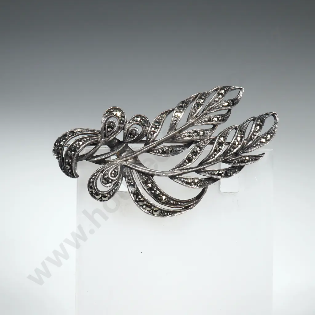 Vintage Sterling Silver Marcasite Brooch Image 1++
