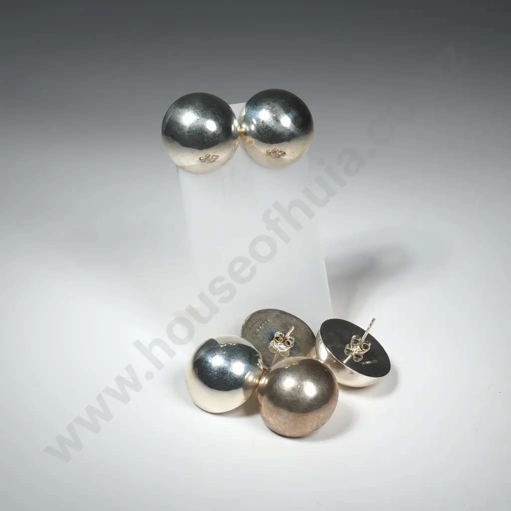 Three Pairs of Sterling Silver Round Earrings Image 1++