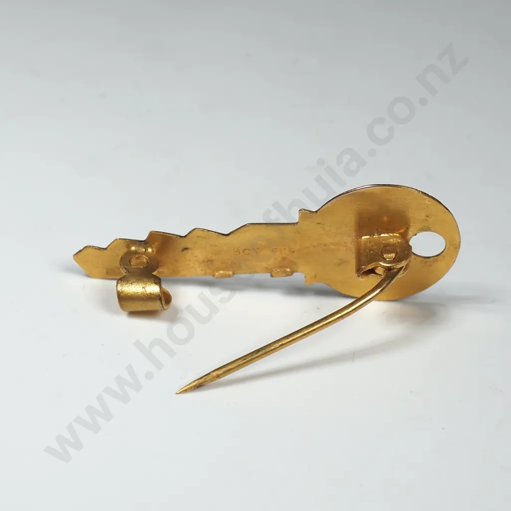 Vintage 9ct Gold Key Brooch Image 1++