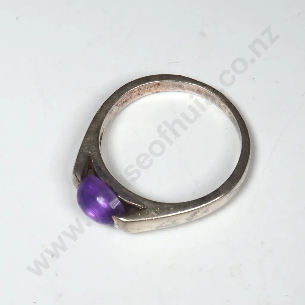 Modern Sterling Silver And Amethyst Ring Image 1++