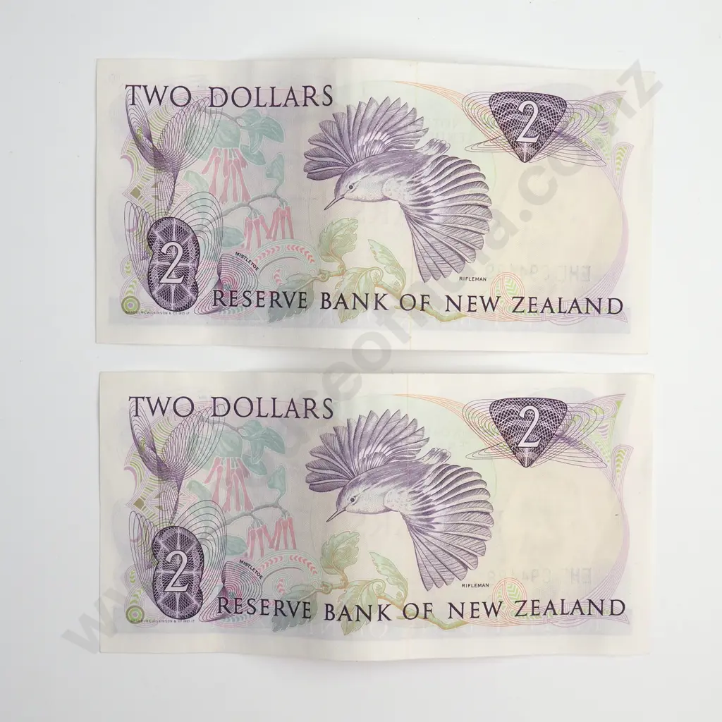 2 X CONSECUTIVELY NUMBERED TWO DOLLARS ERROR NOTES, HARDIE TYPE II SIGNATURE, PREFIXES EHE, EACH MISSING THREE AND A HALF NUMBERS TOP RIGHT, EF Image 1++