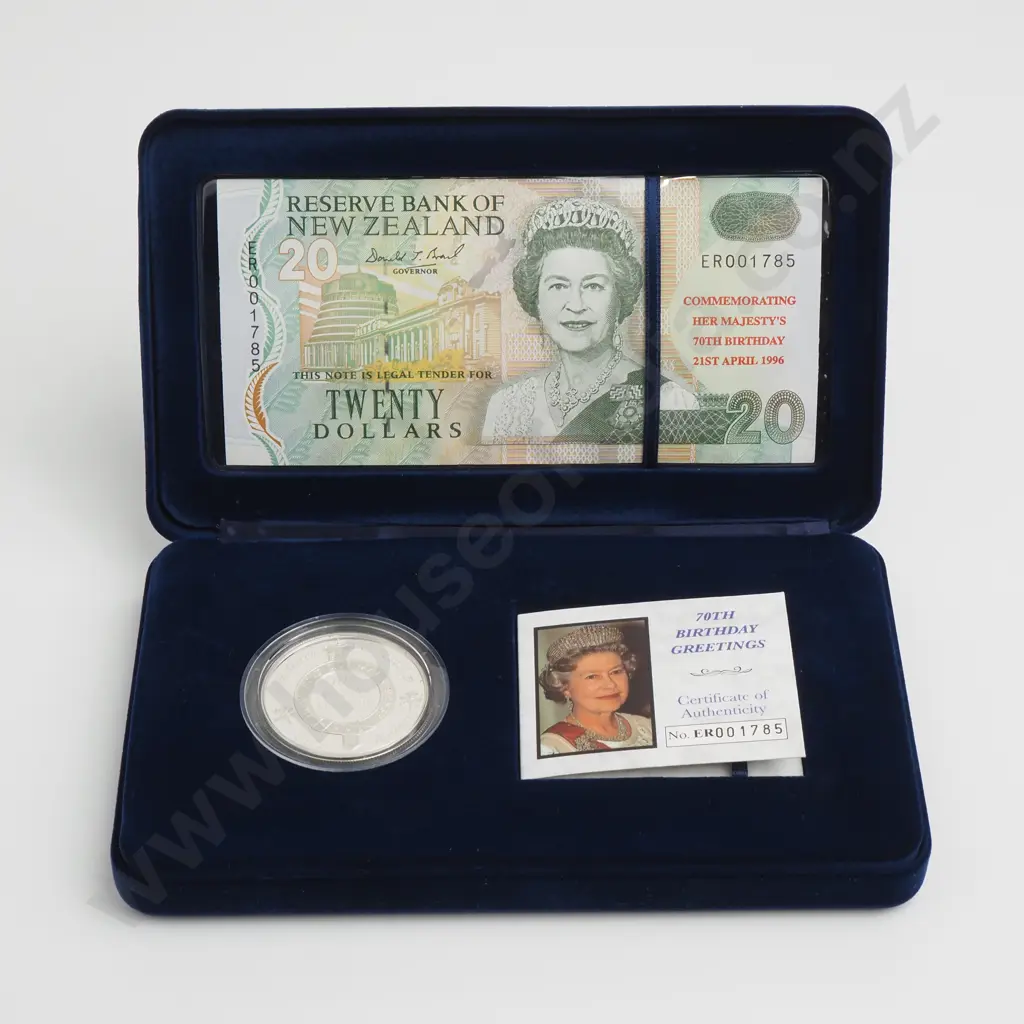 1996 New Zealand $20 Banknote & Ounce Silver Coin Set Image 1++