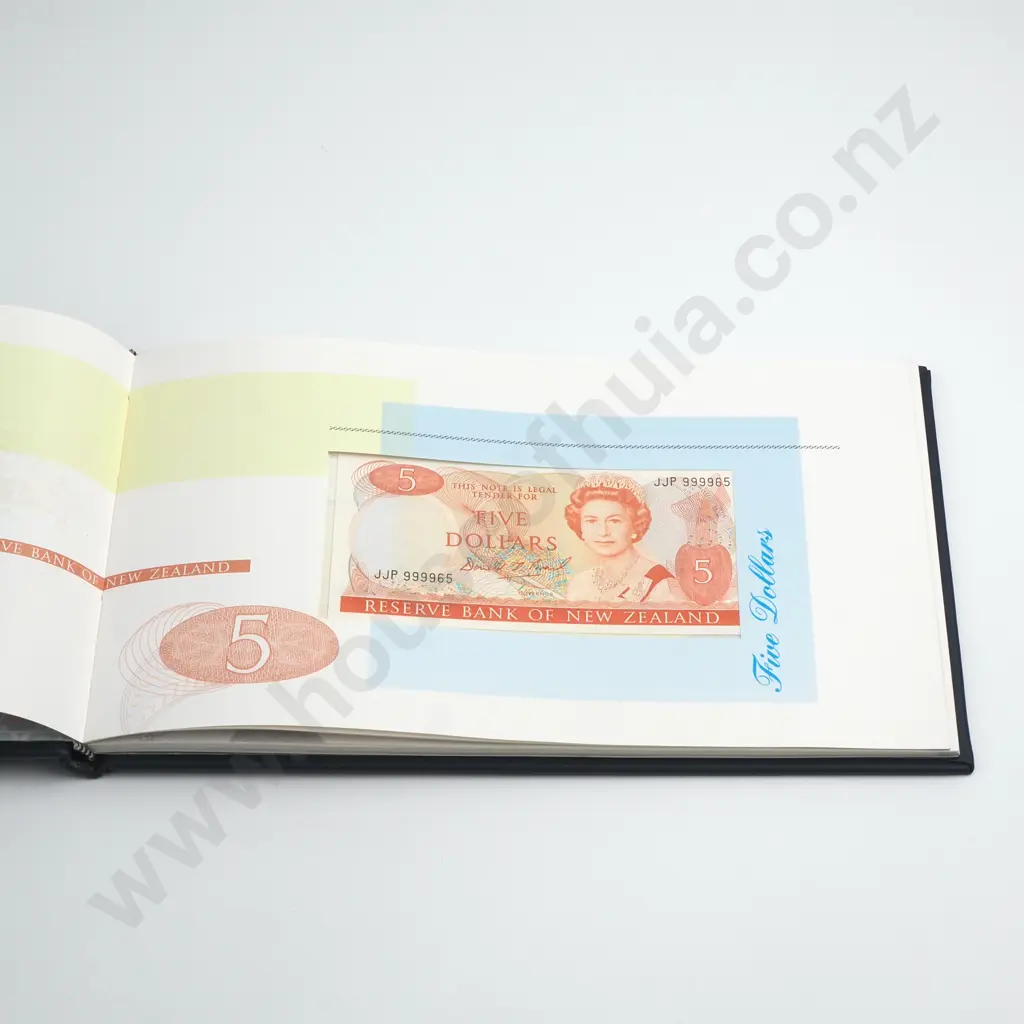 New Zealand "A Note Worthy Collection" Banknote Presentation Album incl Two Sets of $5/$10/$20/$50/$100 Image 1++