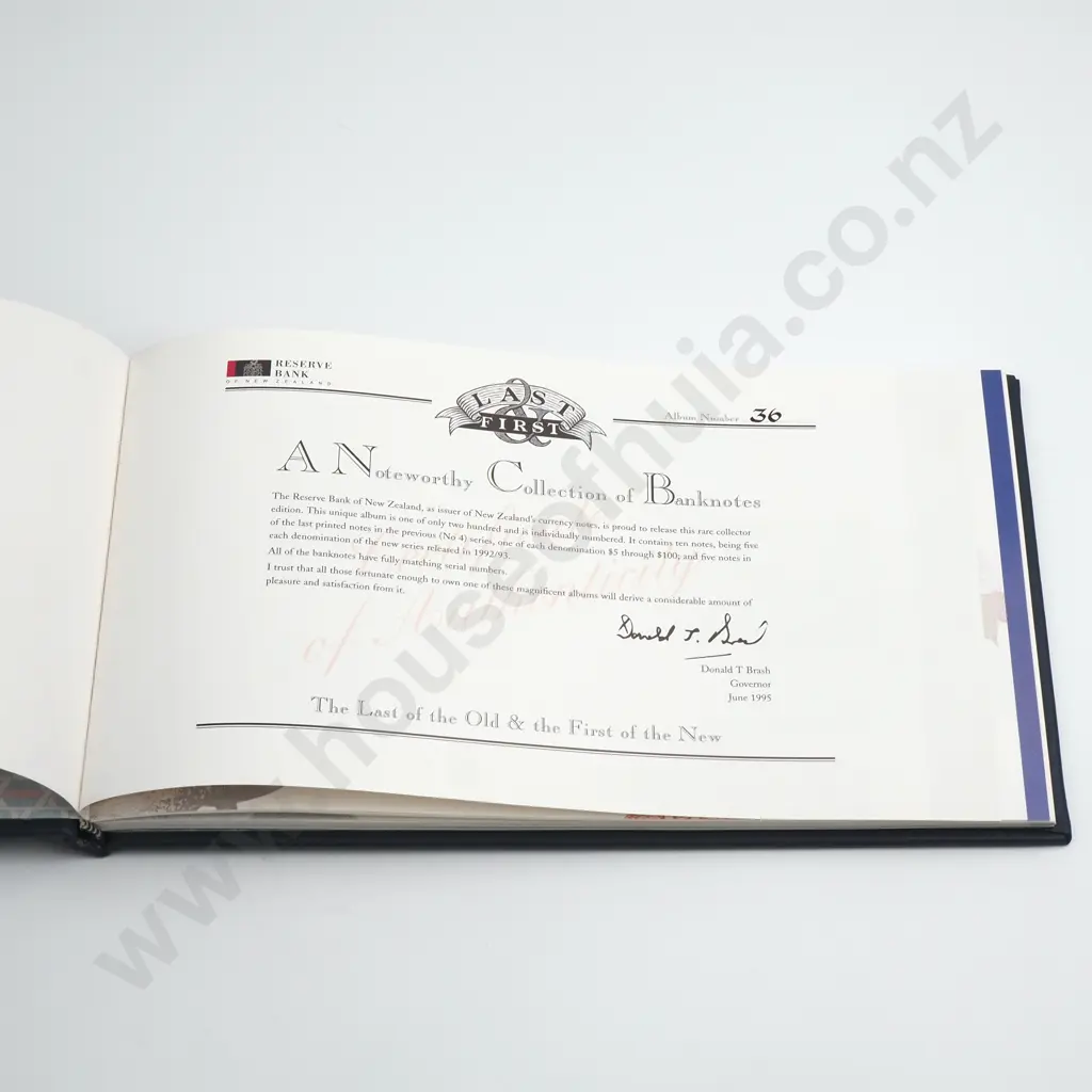 New Zealand "A Note Worthy Collection" Banknote Presentation Album incl Two Sets of $5/$10/$20/$50/$100 Image 1++