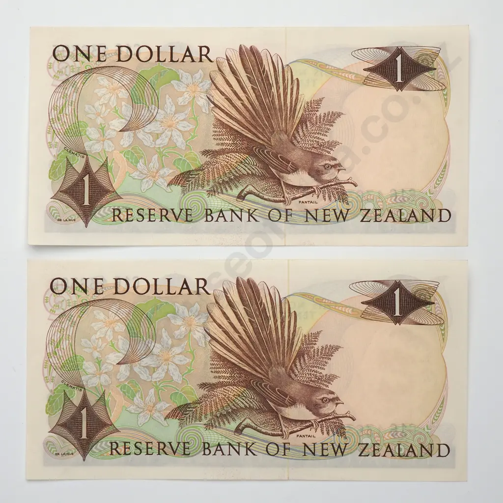 KNIGHT CONSEC PAIR 1 DOLLAR BANKNOTES ND(1975-77) P.163c Almost UNCIRCULATED CCV$50 Image 1++
