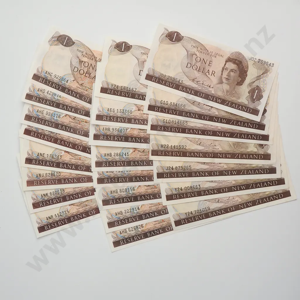 23 X ONE DOLLAR, WILKS J02 PREFIX A.UNC, 2 X KNIGHT C10 PREFIXES EACH EF, 2 X HARDIE TYPE I PREFIXES H22 AND J24 EACH VF, 3 X HARDIE TYPE I PREFIXES Y24 EACH A.UNC, HARDIE TYPE II PREFIX AES A.UNC, 9 X RUSSELL – 6 X PREFIXES AHB – AHC – AHD – AHE EF TO A.UNC, 5 X BRASH PREFIXES AMS – ANE – ANJ – ANK – ANR EF TO A.UNC Image 1++