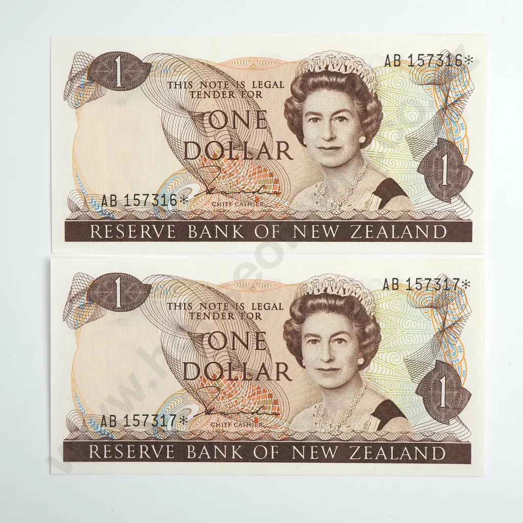 HARDIE TYPE II CONSEC PAIR STAR NOTES 1 DOLLAR BANKNOTES VERY FINE Image 1++