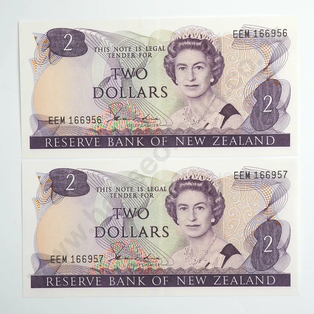 HARDIE TYPE II CONSEC PAIR 2 DOLLARS BANKNOTES EXTREMELY FINE Image 1++