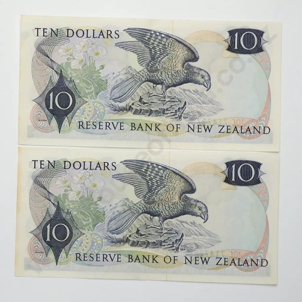 KNIGHT CONSEC PAIR 10 DOLLARS BANKNOTES ND(1975-77) P.166c gEF CCV$160 Image 1++