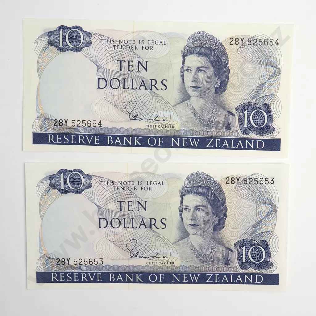 CONSEC PAIR 10 DOLLARS, HARDIE TYPE I SIGNATURE, PREFIXES 28Y, aUNC Image 1++