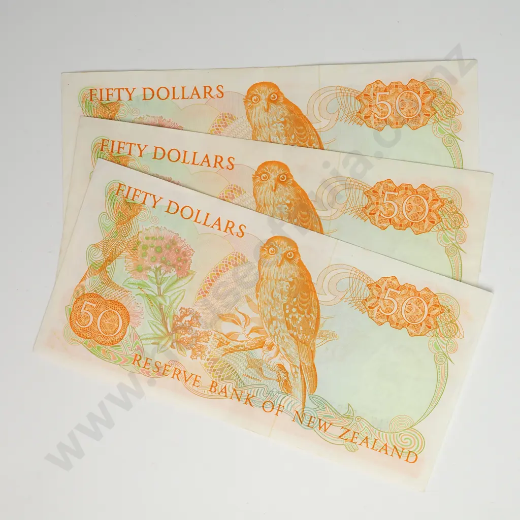 3 X 50 DOLLARS, HARDIE TYPE II SIGNATURE, PREFIXES 2 X XAZ, XBB, VERY FINE OR BETTER CONDITION, MINIMUM Image 1++