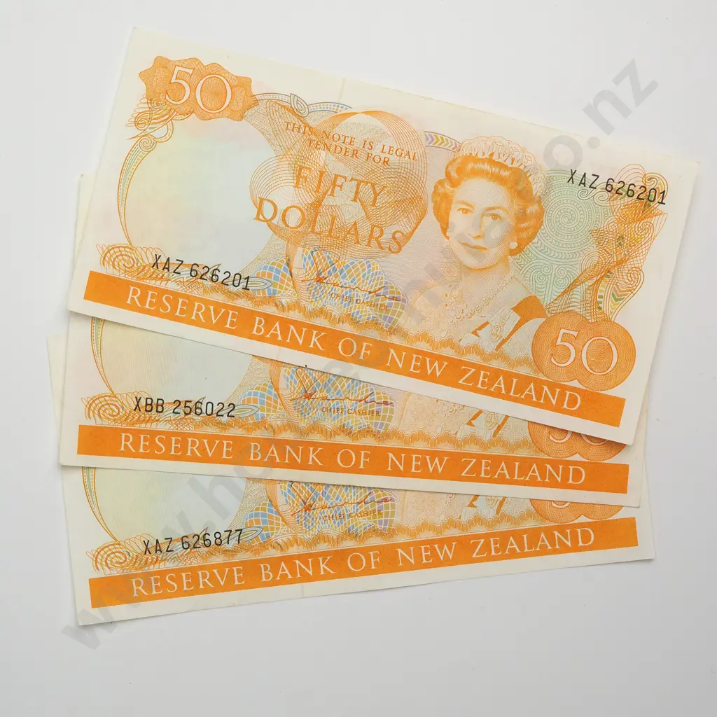 3 X 50 DOLLARS, HARDIE TYPE II SIGNATURE, PREFIXES 2 X XAZ, XBB, VERY FINE OR BETTER CONDITION, MINIMUM Image 1++