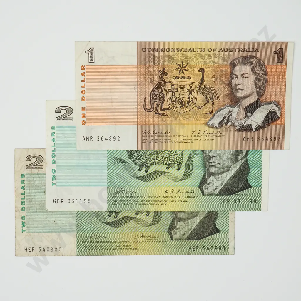 AUSTRALIA Three notes Image 1++