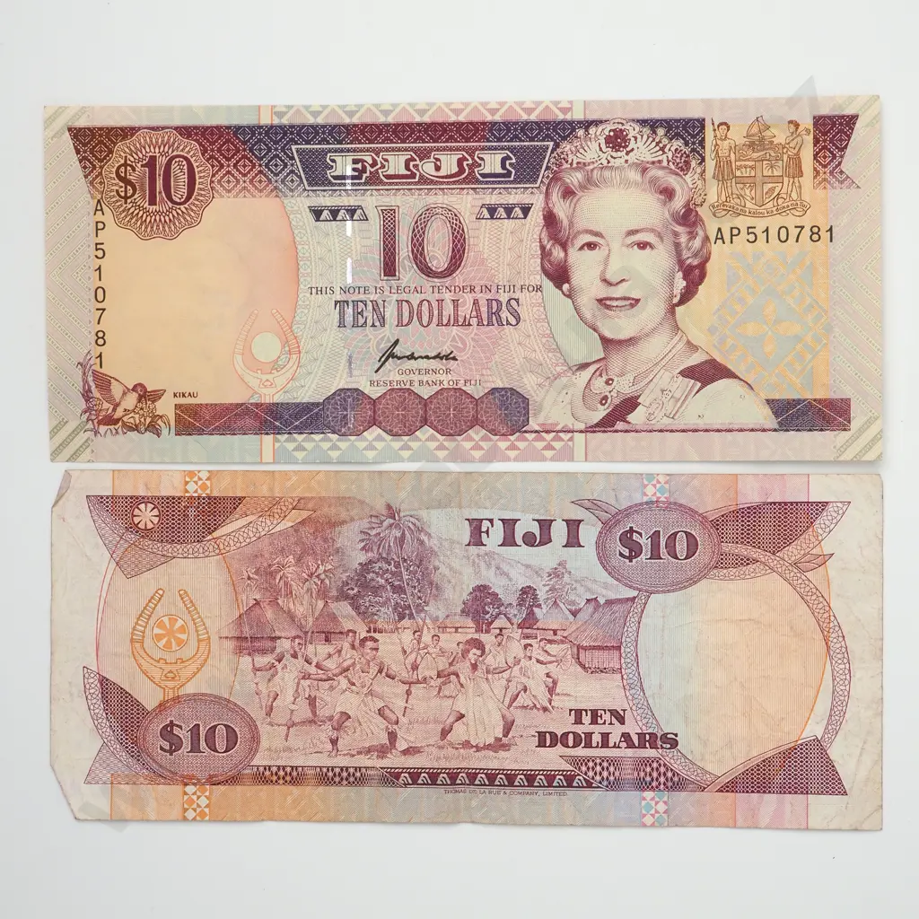 FIJI Two 10 dollar notes Image 1++
