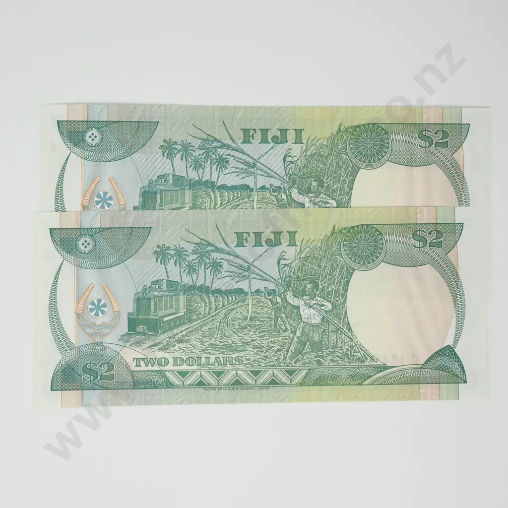FIJI consecutively numbered 2x 2 dollars, AUNC Image 1++