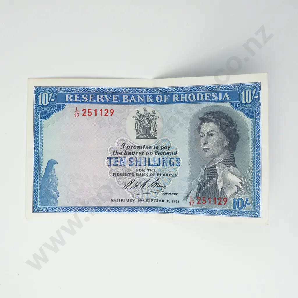 RHODESIA Reserve Bank of Rhodesia 10 shillings, 1968, Better Grade (centre crease) Image 1++