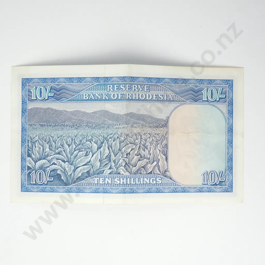 RHODESIA Reserve Bank of Rhodesia 10 shillings, 1968, Better Grade (centre crease) Image 1++