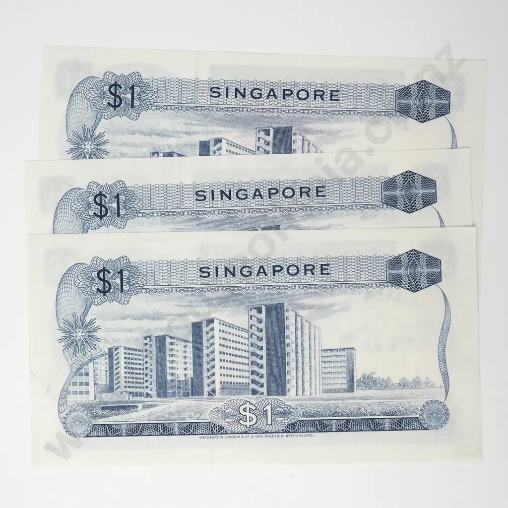 SINGAPORE consecutively numbered 3x 1 dollar, AUNC Image 1++