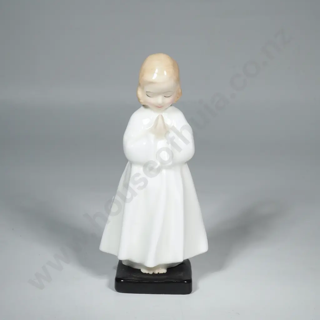 Vintage Royal Doulton  Figure "Bedtime" HN 1978 Image 1++