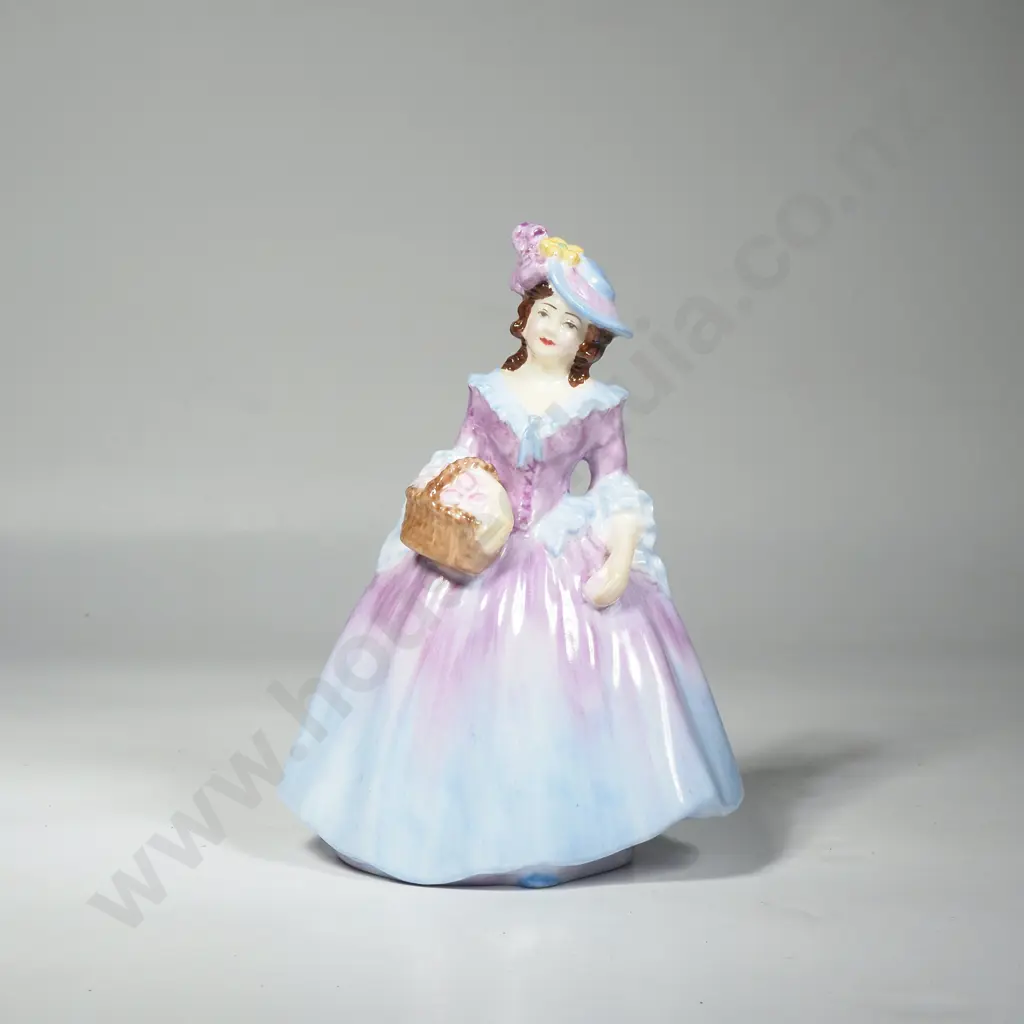 Coalport Figure "Edyth". No AD1750 Image 1++