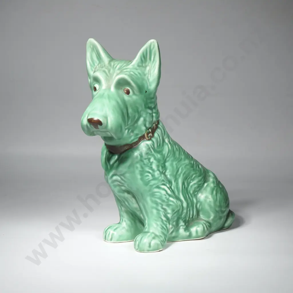 Large Green Sylvac Dog Shape 1208 Image 1++