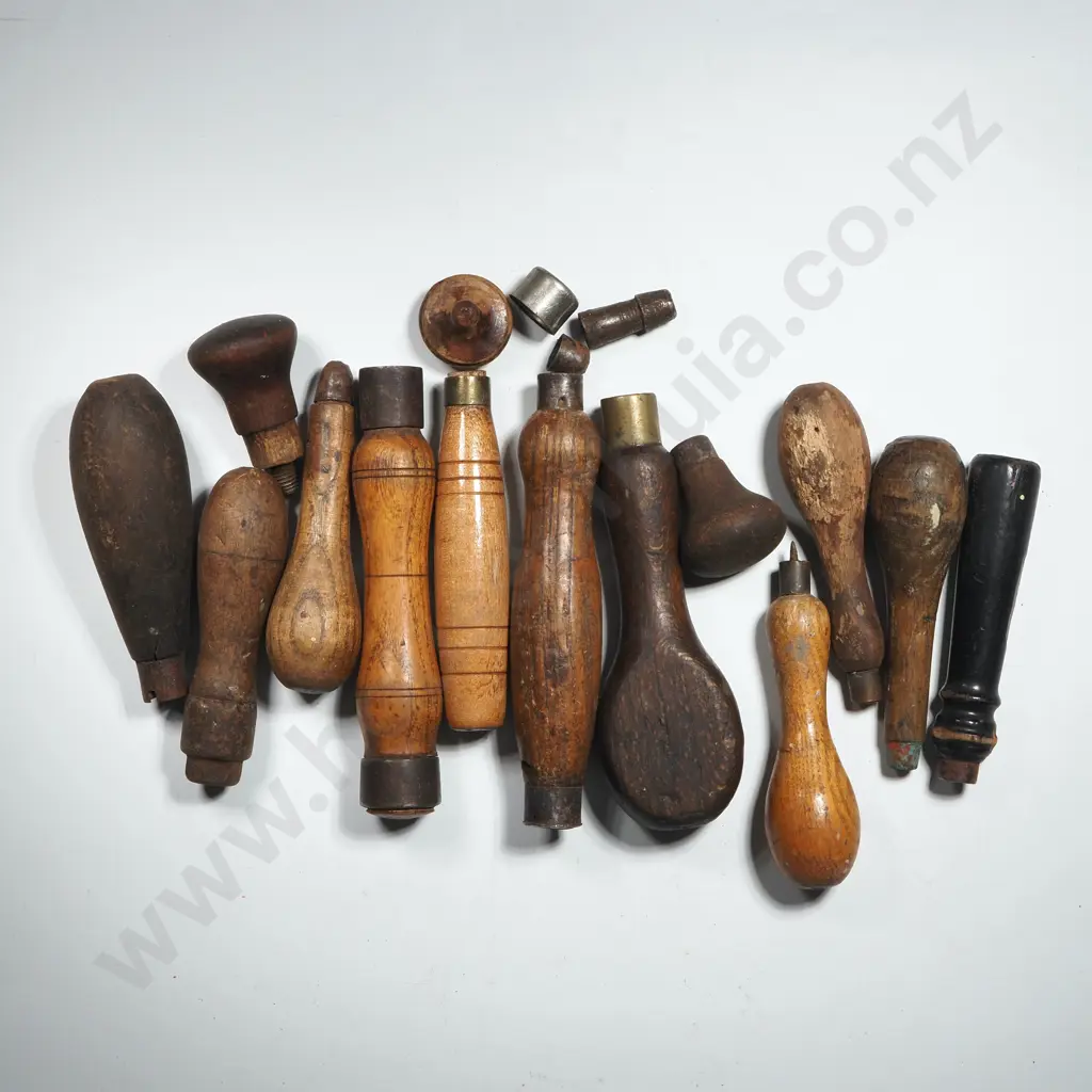 Collection of Vintage  Treen Handles, Some for Screwdrivers Image 1++