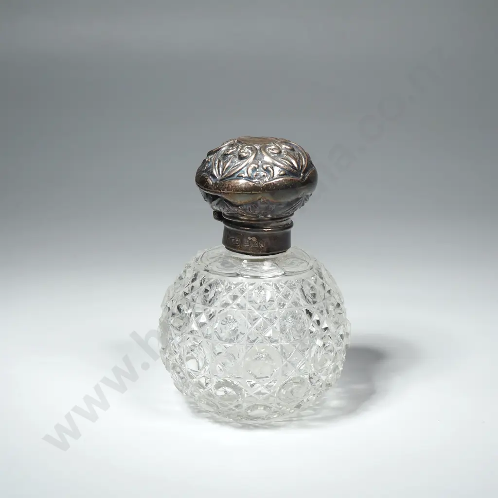 *Sterling Silver Topped Perfume Bottle, Interior Stopper Missing A/F Image 1++