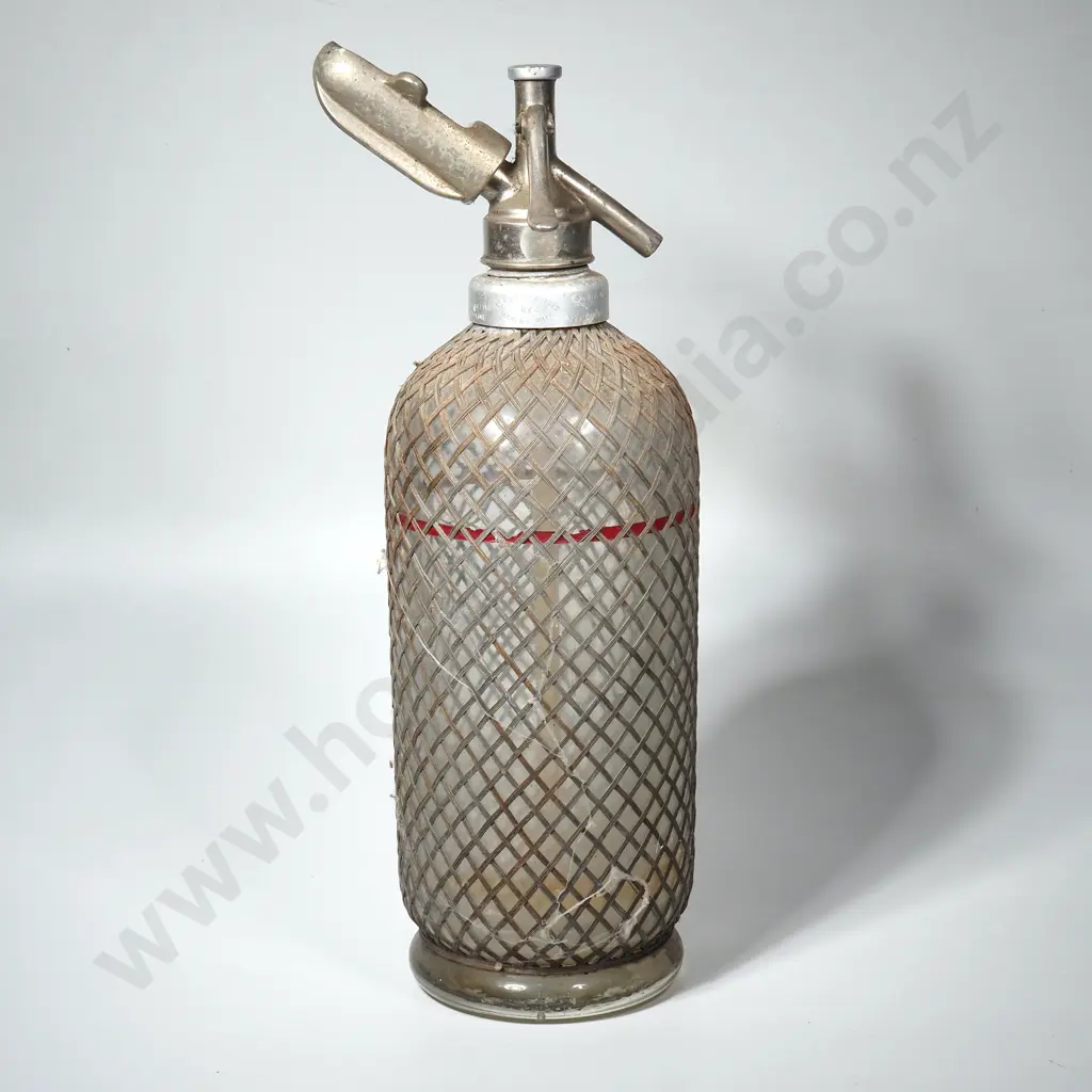 Vintage Sparklet Soda Syphon Manufactured in London by Aerators Image 1++