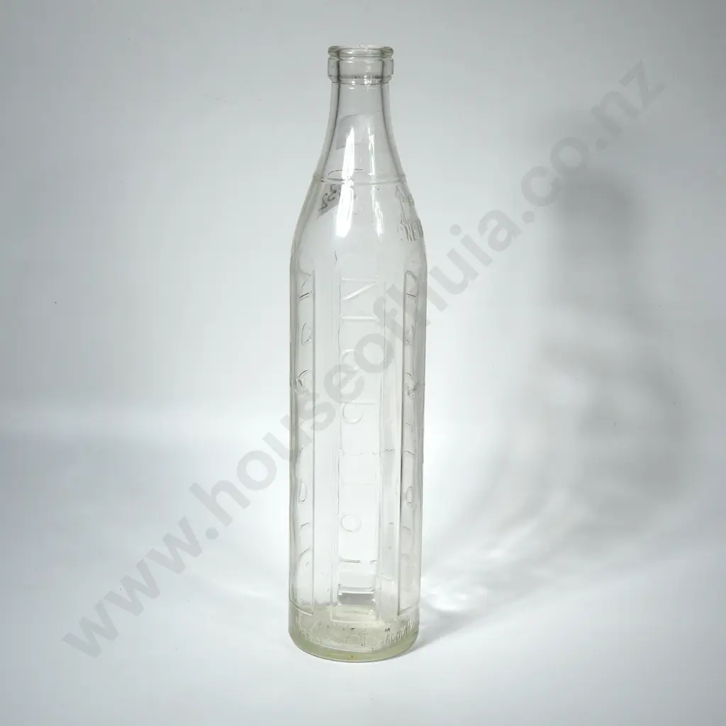 Mobiloil Embossed Imperial Quart Glass Oil Bottle Image 1++