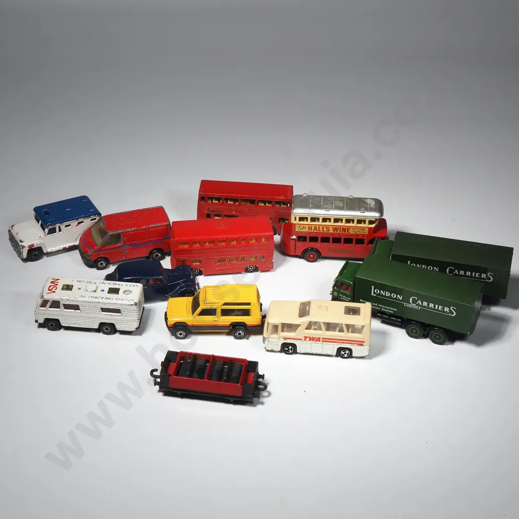 Collection of Matchbox Buses, Vans, Trucks Image 1++